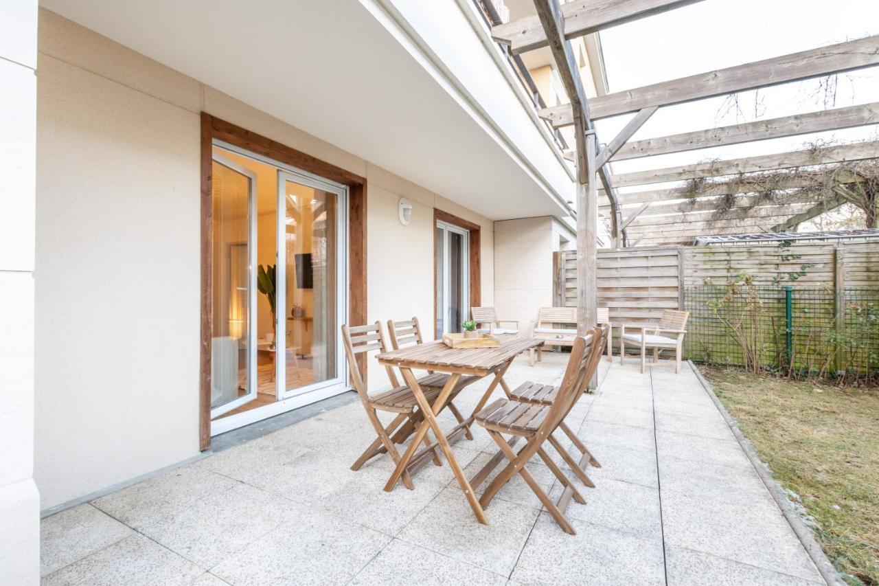 La Boheme Apartment Монтеврен Екстериор снимка