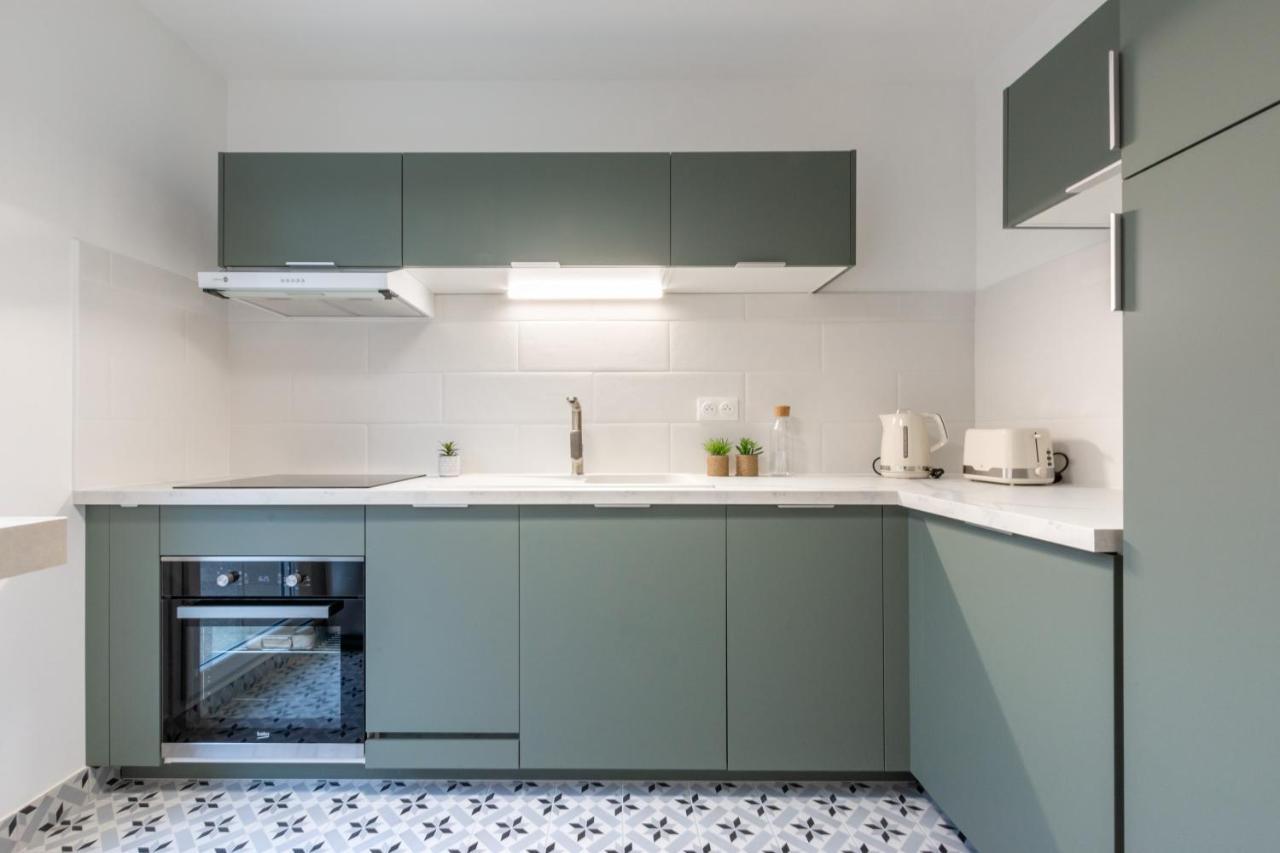 La Boheme Apartment Монтеврен Екстериор снимка